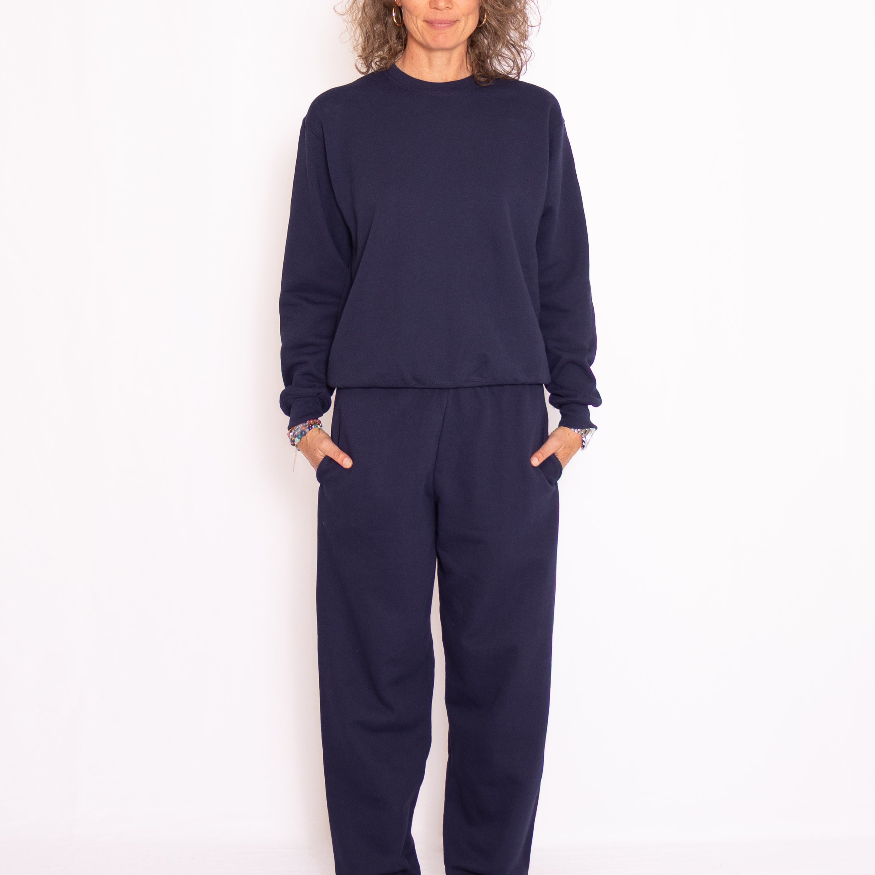 Mörkblått sweatset med crewneck